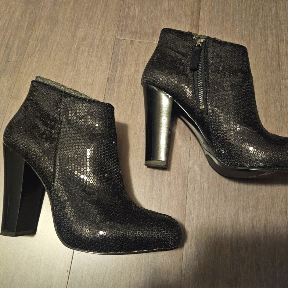 9West High Heel Pump